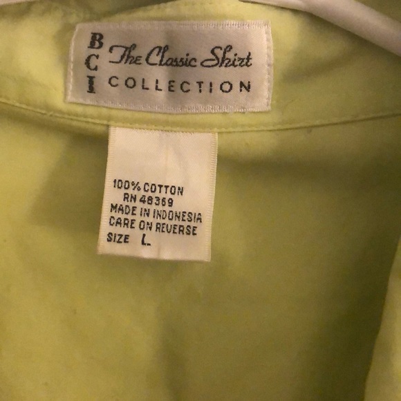 Bright green button down size large - Picture 3 of 5